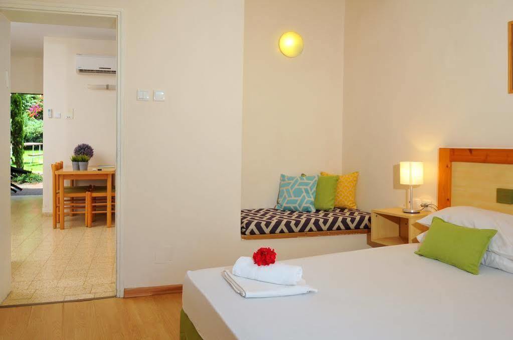 Travel Hotel Eilon Elon Exterior photo